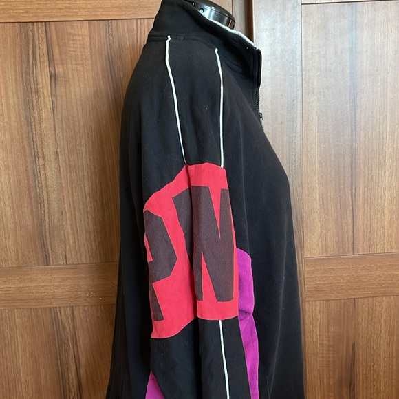 PINK - Picture 3 of 3